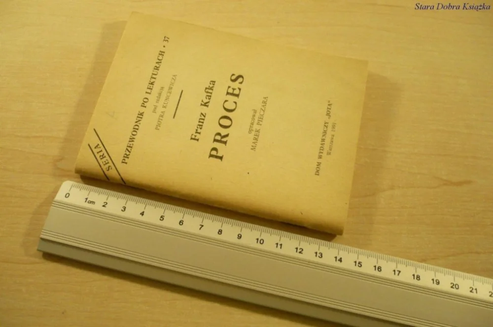 PRZEWODNIK PO LEKTURACH: PROCES - F. Kafka (1991) Sprawdź teraz