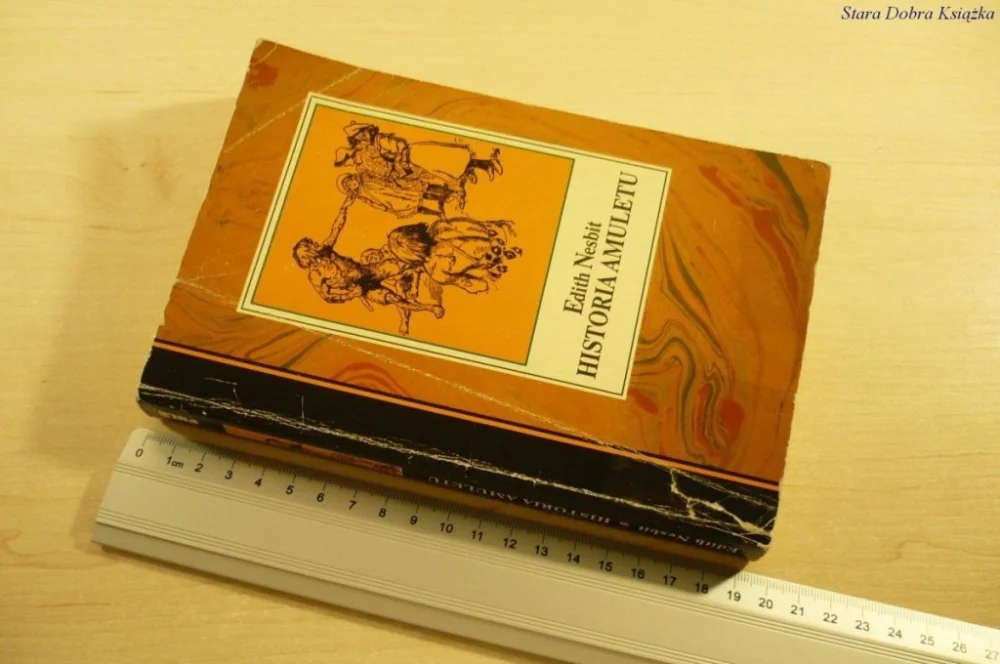 HISTORIA AMULETU - Edith Nesbit (1995) Popularny