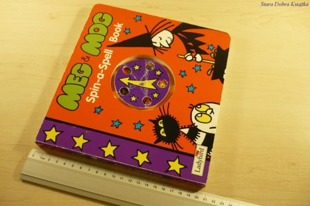 Popularny MEG & MOG. SPIN-A-SPELL BOOK