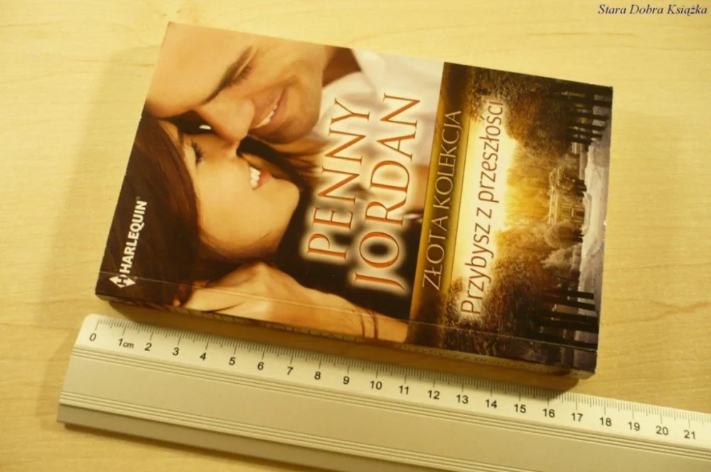 Nie przegap PRZYBYSZ Z PRZESZŁOŚCI - Penny Jordan (2012)