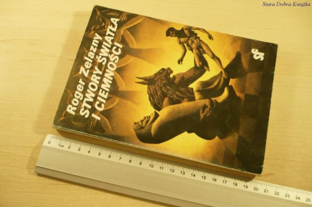 Bestseller STWORY ŚWIATŁA I CIEMNOŚCI - Roger Zelazny (1988)