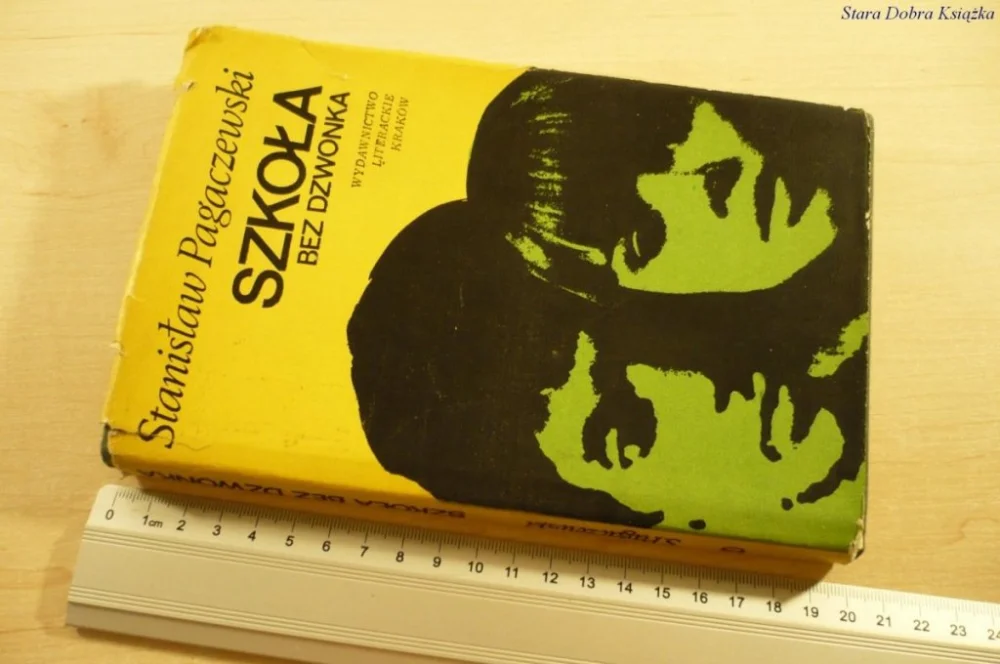 Taniej SZKOŁA BEZ DZWONKA - Stanisław Pagaczewski (1974)