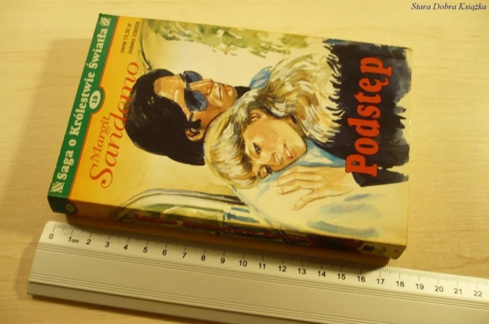 Taniej SAGA O KRÓLESTWIE ŚWIATŁA TOM 19: PODSTĘP (2000)
