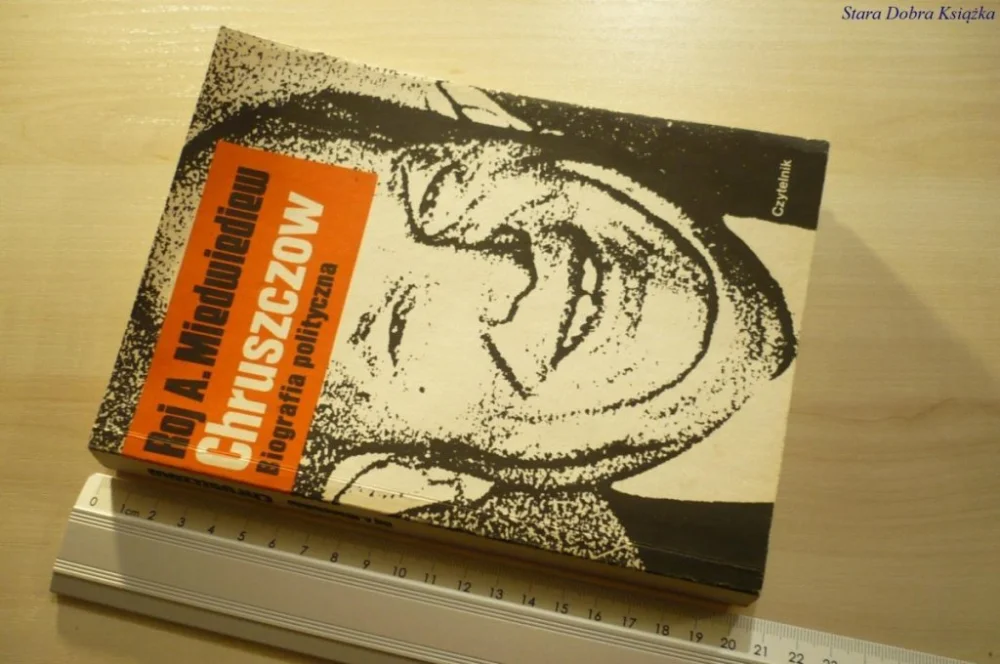 Hit sprzedaży CHRUSZCZOW. BIOGRAFIA POLITYCZNA Miedwiediew 1990