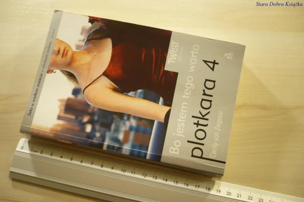 Oferta czasowa BO JESTEM TEGO WARTA. PLOTKARA 4 - Ziegesar (2004)