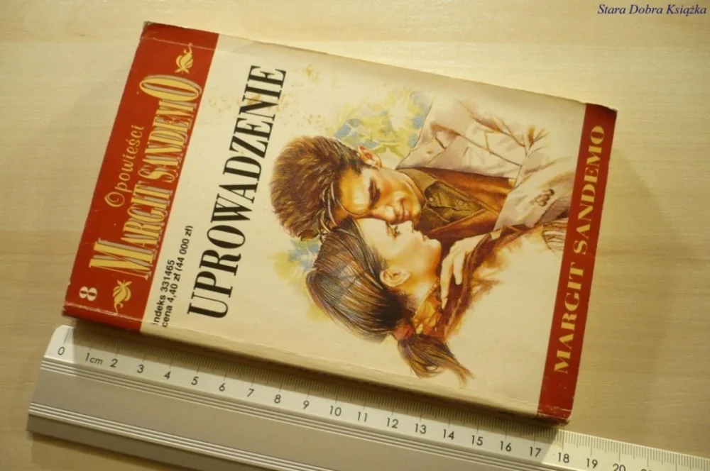 Najlepsza cena OPOWIEŚCI MARGIT SANDEMO 8 UPROWADZENIE (1996)