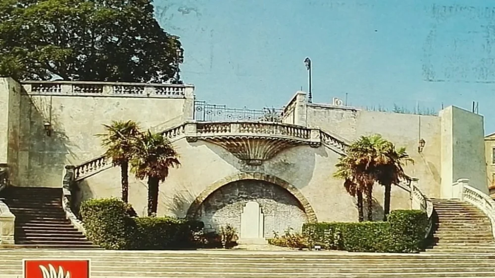 Szybka wysyłka ALES (GARD) CAPITALE DES CEVENNES
