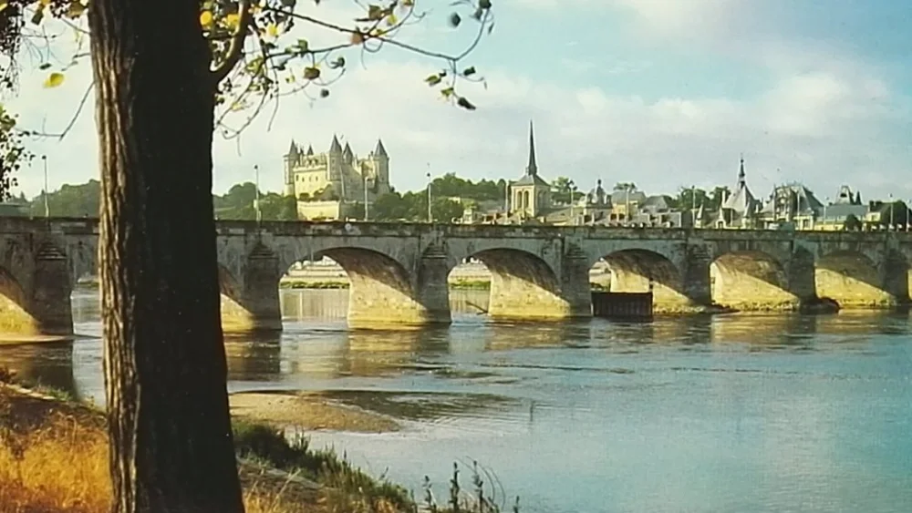 LES MERVEILLES DU VAL DE LOIRE... SAUMUR Zamów dziś