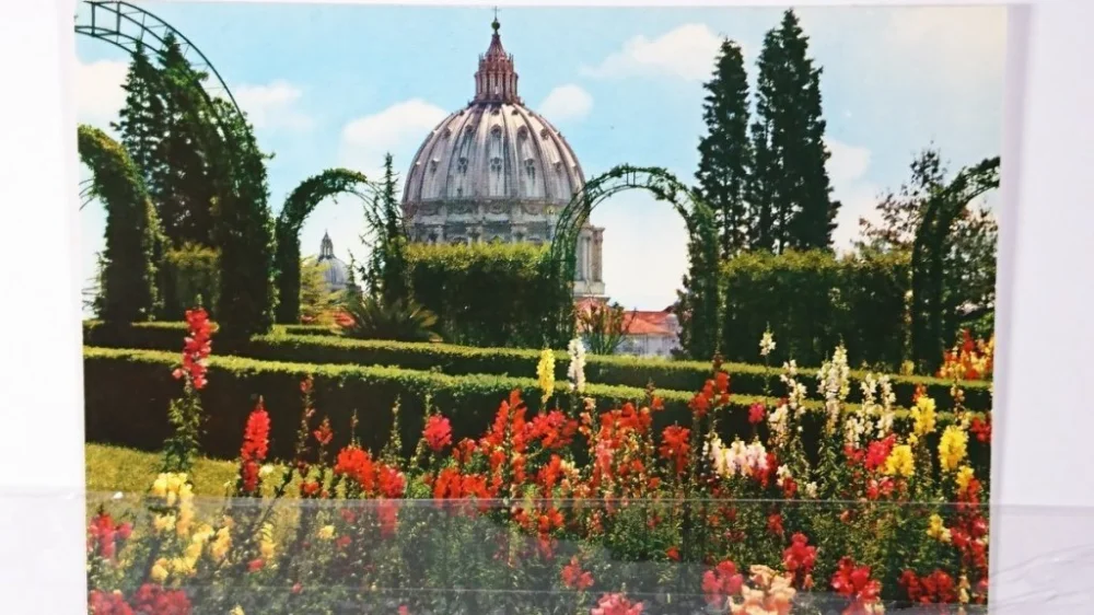 ROMA. CUPOLA DI S. PIETRO DAI GIARDINI VATICANI Rabat