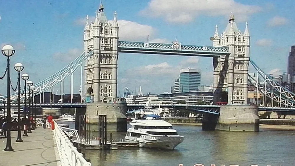 Niska cena LONDON. TOWER BRIDGE