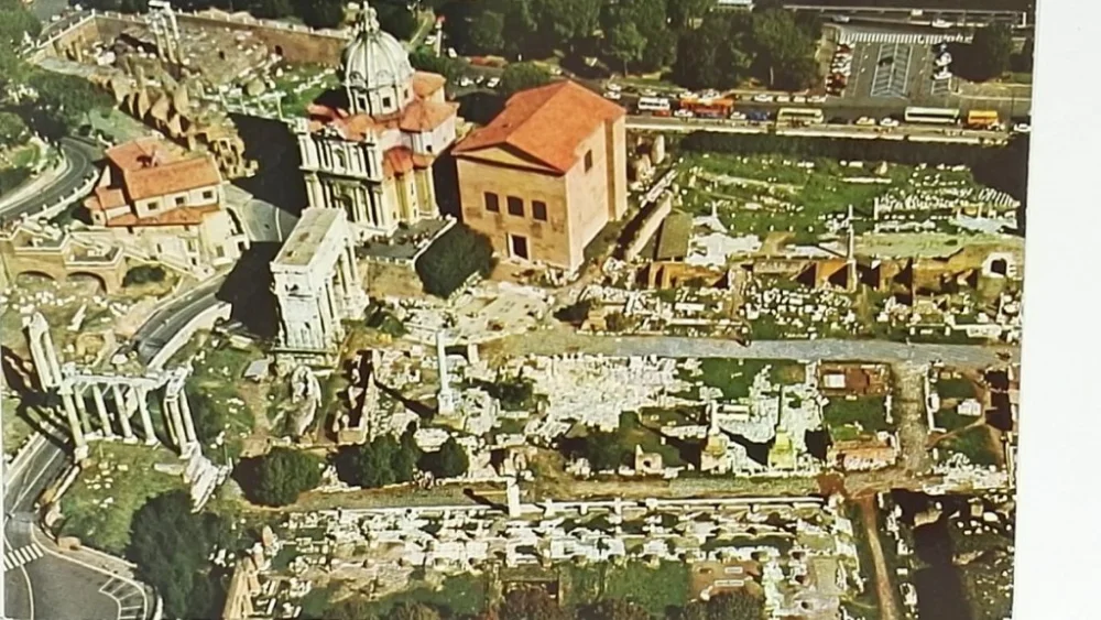 ROMA. VEDUTA AEREA DEL FORO ROMANO Do wyczerpania zapasów