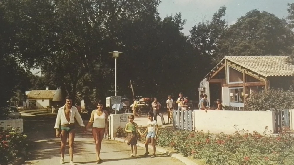 PONT-L'ABBE-D'ARNOULT Kup online