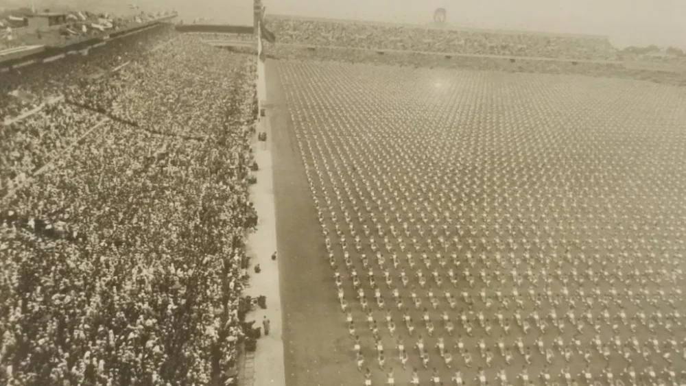 I. CELOSTATNI SPARTAKIADA 1955 V PRAZE #08 Zniżka