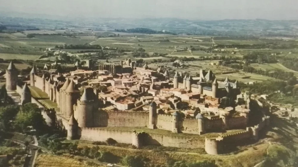 CITE DE CARCASSONNE (AUDE) Wyprzedaż