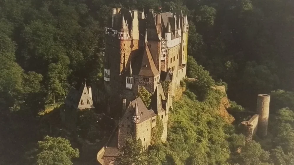 BURG ELTZ AN DER MOSEL Rabat