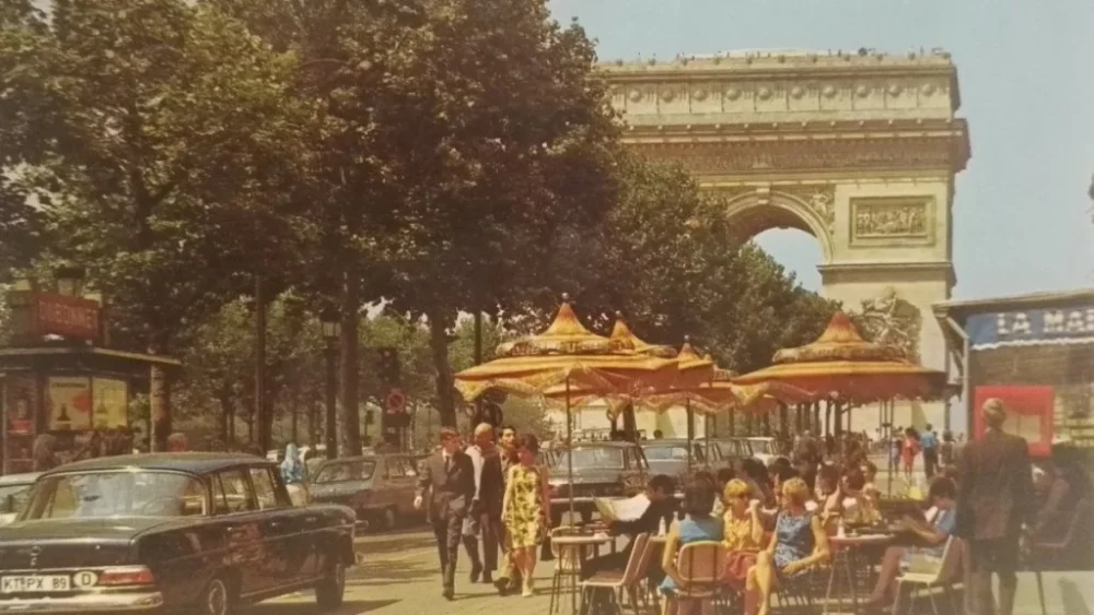 Obniżka ceny PARIS. L'ARC DE TRIOMPHE