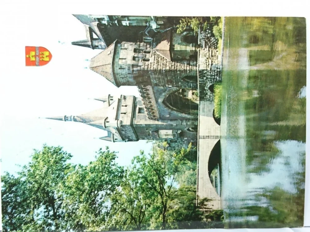 BUDAPEST. VAJDAHUNYAD VAR (MEZOGAZDASAGI MUZEUM) Oferta limitowana