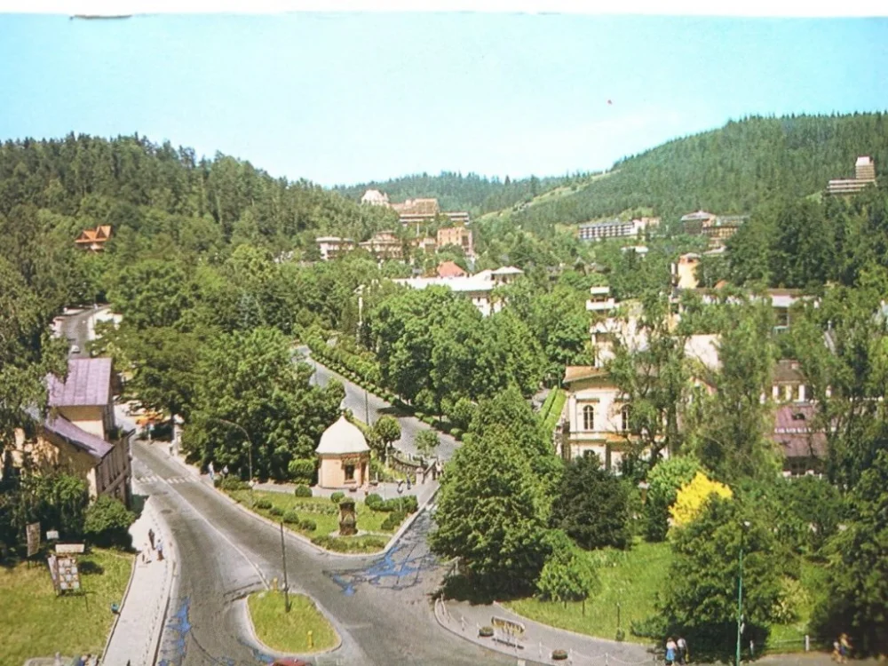 Łatwy zwrot KRYNICA. FRAGMENT UZDROWISKA FOT. J. STYCZYŃSKI