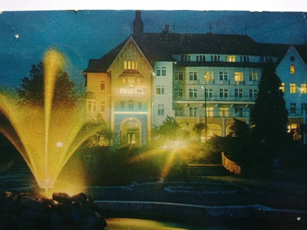 Ostatnie sztuki KUDOWA ZDRÓJ. SANATORIUM 'POLONIA' FOT. RACZKOWSKI