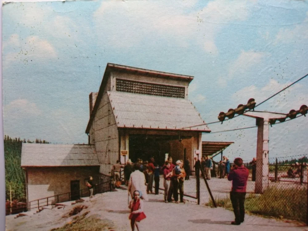 Obniżka ceny KARPACZ. DOLNA STACJA WYCIĄGU FOT. P. KRASSOWSKI