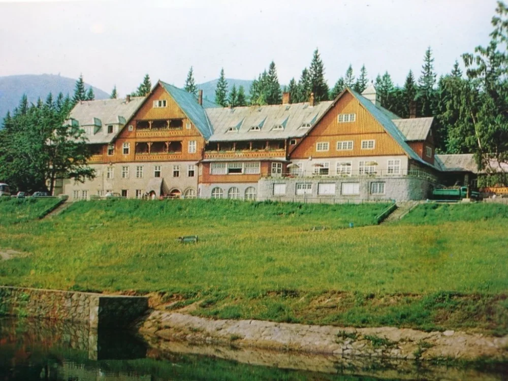 KARPACZ - BIERUTOWICE. HOTEL GÓRSKI FOT. JABŁOŃSKI Rabat
