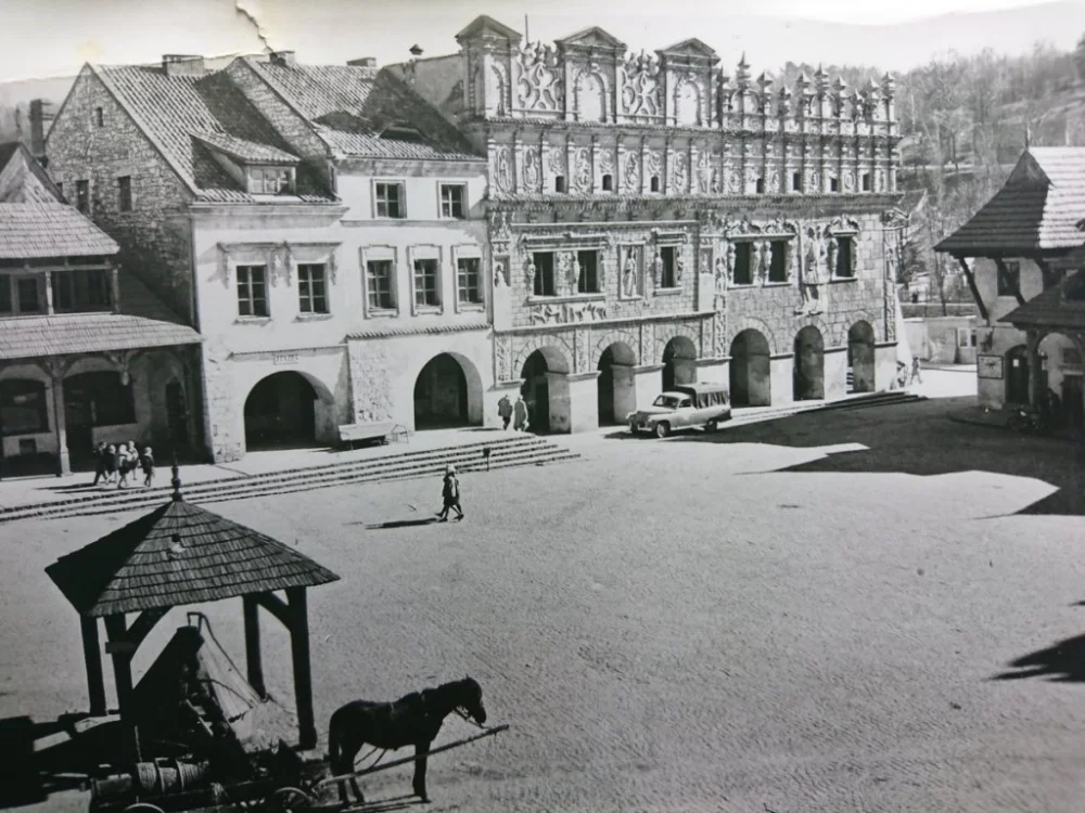 KAZIMIERZ NAD WISŁĄ. FRAGMENT... FOT. G. RUSS Dostępne od ręki