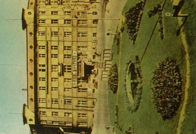 KŁODZKO. DOM KULTURY FOT. B. MALMUROWICZ Szybka dostawa
