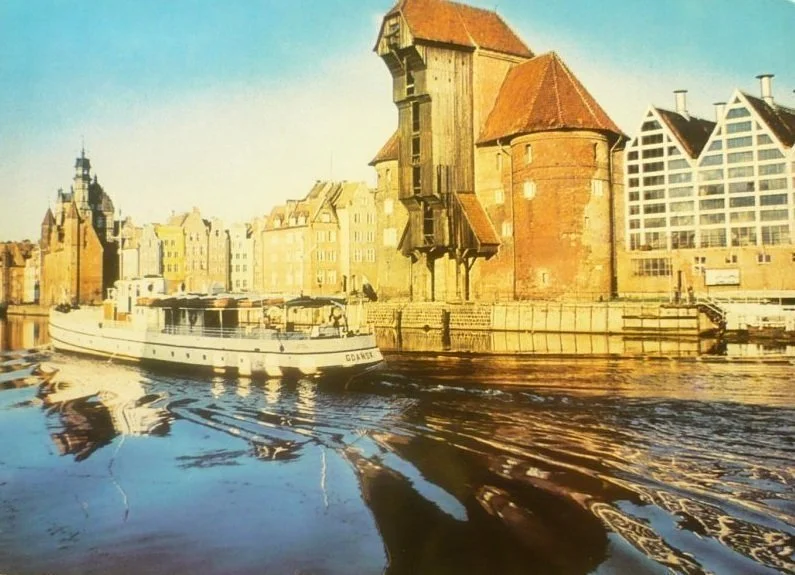 Bezpieczne zakupy GDAŃSK. ŻURAW NAD MOTŁAWĄ... FOT. T. BILIŃSKI