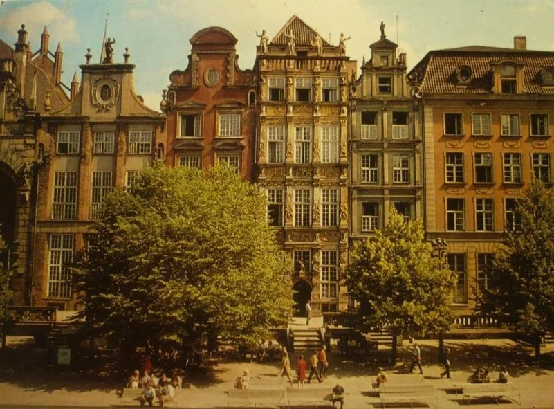 Sprawdź teraz GDAŃSK. KAMIENICE PRZY DŁUGIM TARGU FOT. SUMIŃSKI