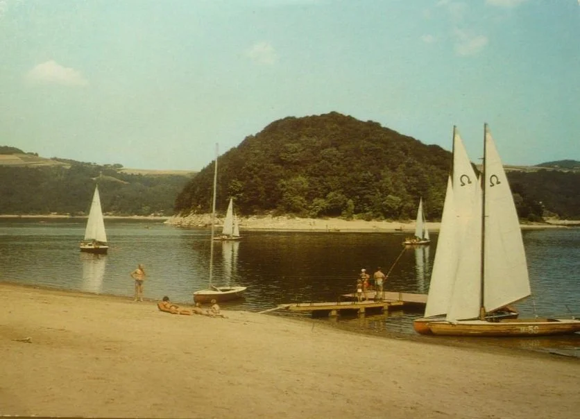 GRÓDEK NAD DUNAJCEM. PLAŻA I PRZYSTAŃ FOT. J. ŻAK Okazja