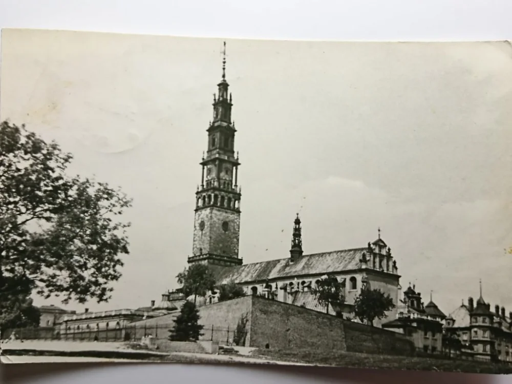CZĘSTOCHOWA. KLASZTOR FOT. C. BANKIEWICZ Wysoka jakość