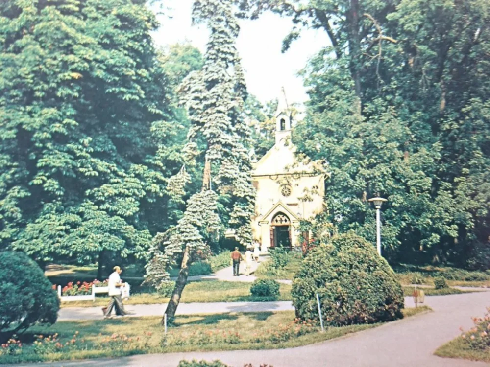 BUSKO ZDRÓJ. FRAGMENT PARKU... FOT. P. KRASSOWSKI Hit sprzedaży