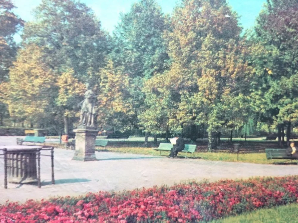 WARSZAWA. OGRÓD SASKI FOT. P. KRASSOWSKI Szybka dostawa