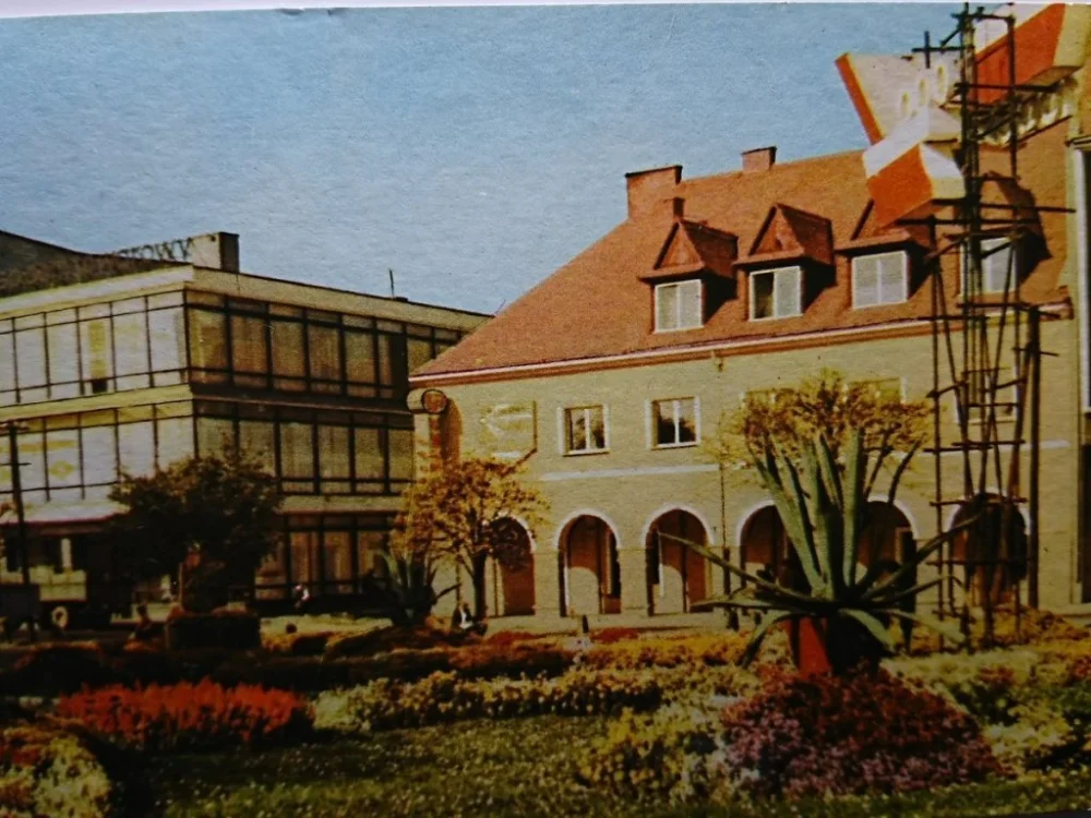 LIMANOWA. FRAGMENT RYNKU FOT. Z. KAMYKOWSKI Super okazja