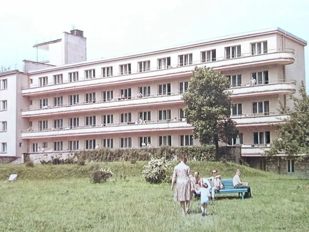 ŻEGIESTÓW. SANATORIUM 'WIKTOR' FOT. J. ŻAK Ekspresowa dostawa